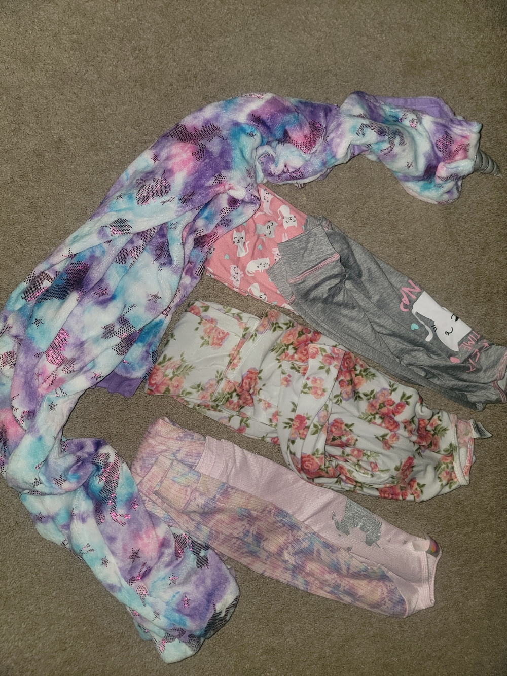 Girls Pajamas - Lot of 4